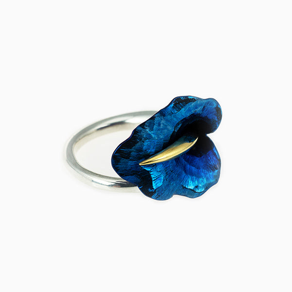 Wavy Calla Ring - Blue