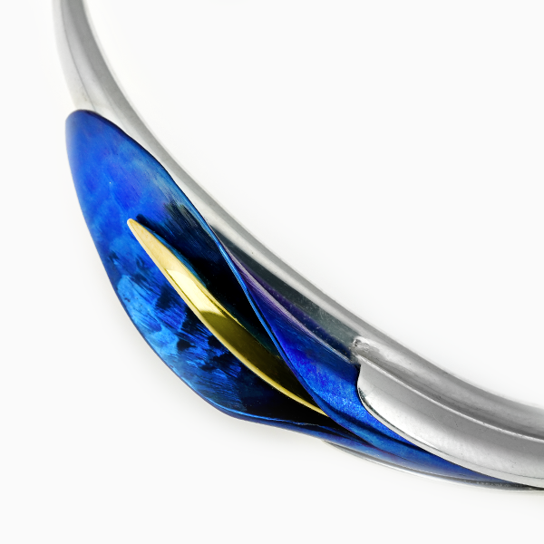 Majesty Calla Bracelet - Blue