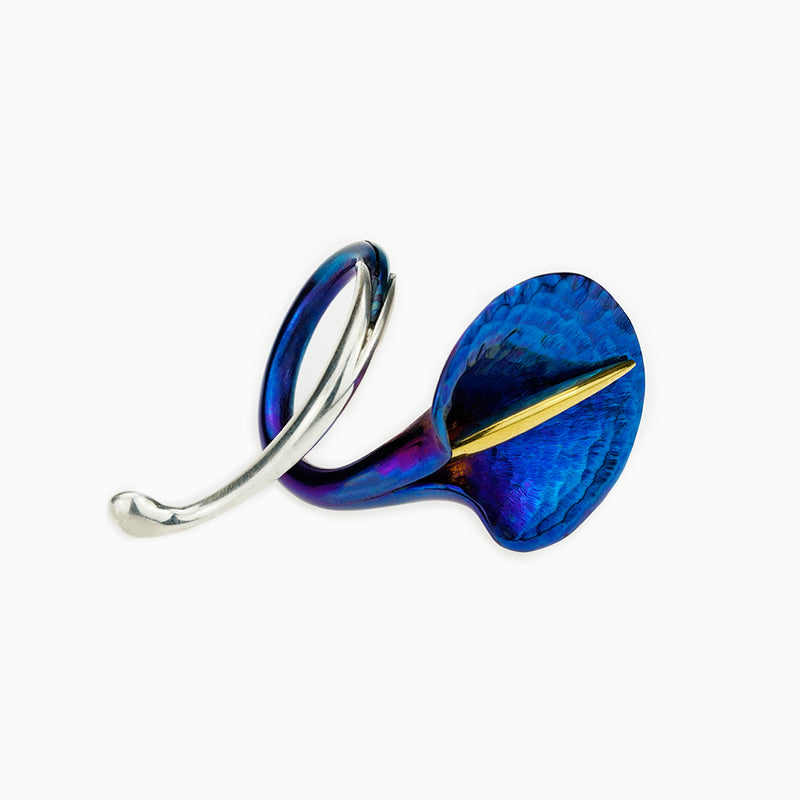 Twisted Calla Ring - Blue