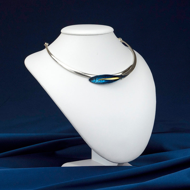 Majesty Calla Necklace - Blue