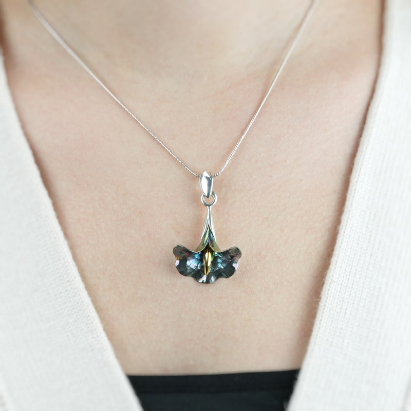 Calla Melody Pendant - Green