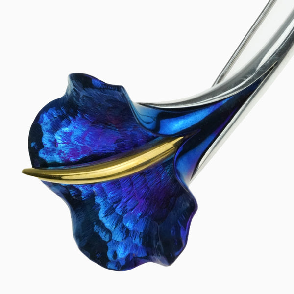 Ornate Calla Brooch - Blue