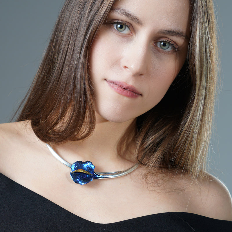 Ornate Calla Necklace - Blue