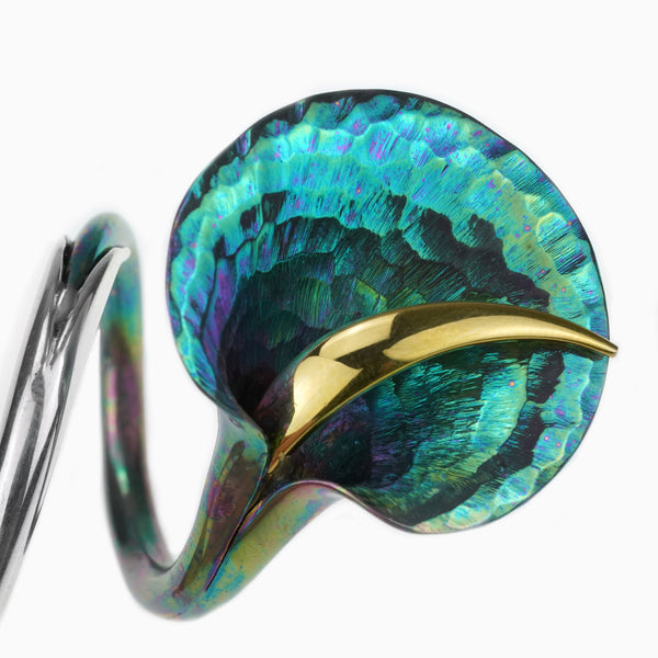 Twisted Calla Ring - Green